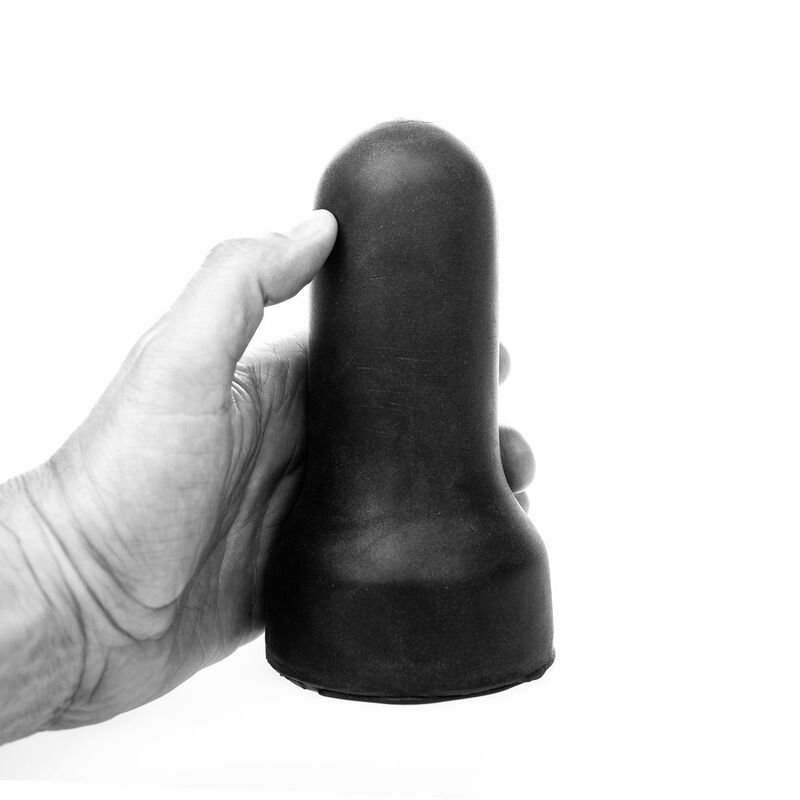 Gaine de masturbation lisse canal strié 17 cm — Chub · All Black · Strokers
