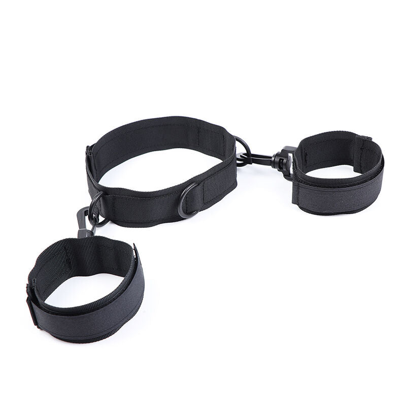 OHMAMA FETISH MENOTTES ET COLLIER EN NYLON