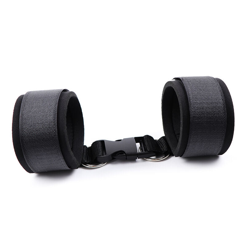OHMAMA FETISH NEOPRENE ATTACHES POIGNETS ATTACHES ET BOUCLES
