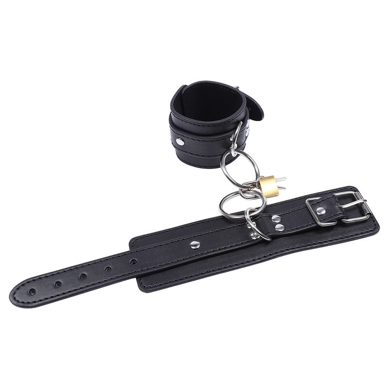 OHMAMA FETISH O RING RETENUES DE POIGNET VERROUILLEES