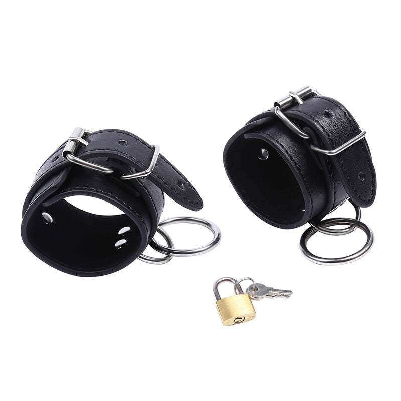 OHMAMA FETISH O RING RETENUES DE POIGNET VERROUILLEES