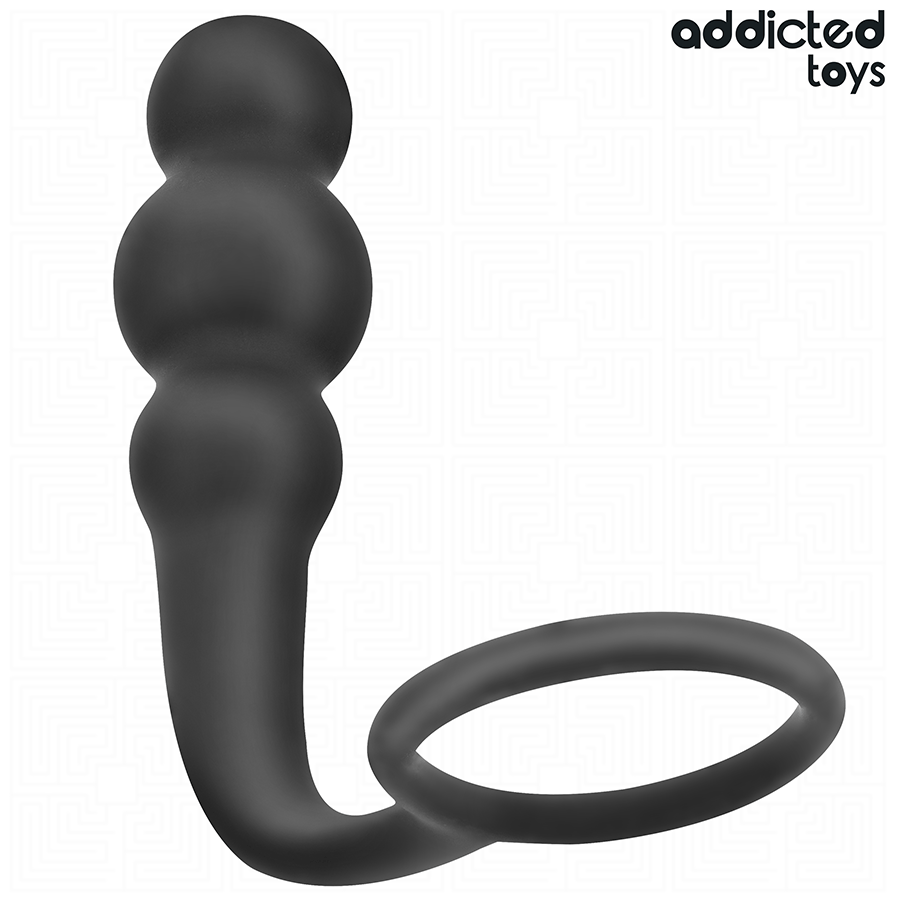 Plug anal avec cockring — gros plan