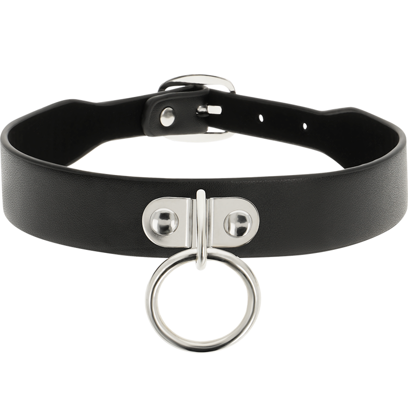 Collier BDSM cuir vegan avec anneau O — gros plan