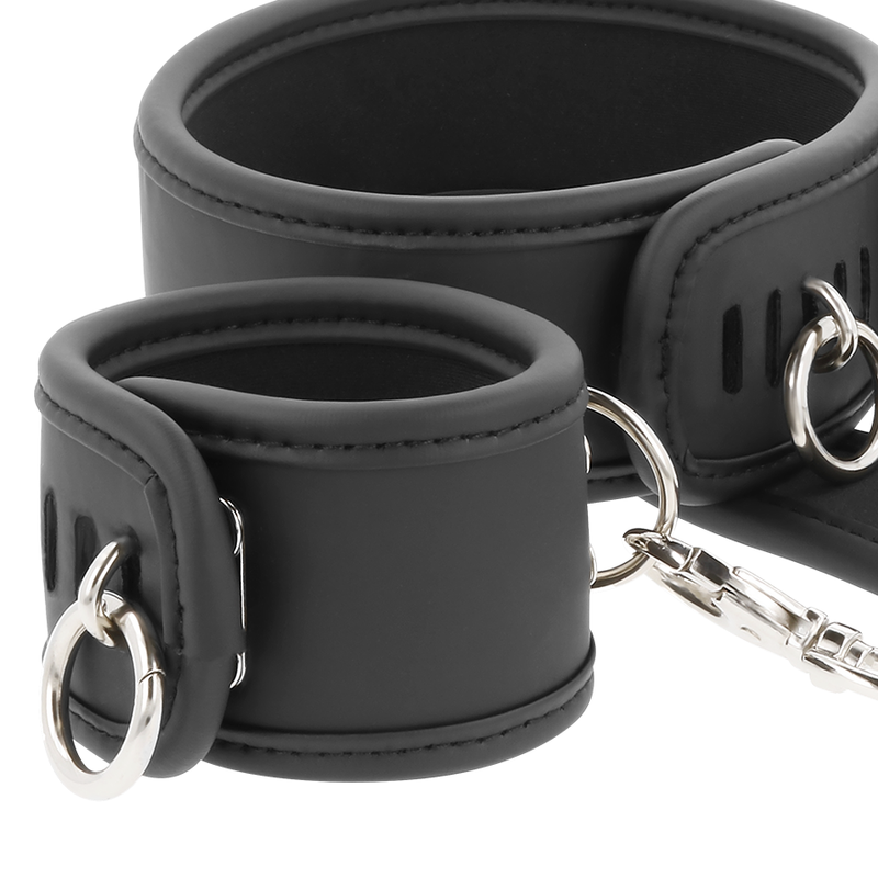 FETISH SUBMISSIVE COLLIER ET MENOTTES EN CUIR VEGAN AVEC DOUBLURE EN NOPRENE