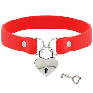 COQUETTE CHIC DESIRE COLLIER EN CUIR VEGAN ROUGE AVEC ACCESSOIRE COEUR AVEC CL