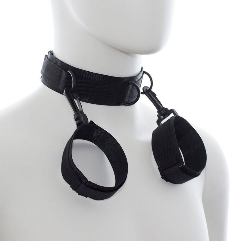 OHMAMA FETISH MENOTTES ET COLLIER EN NYLON