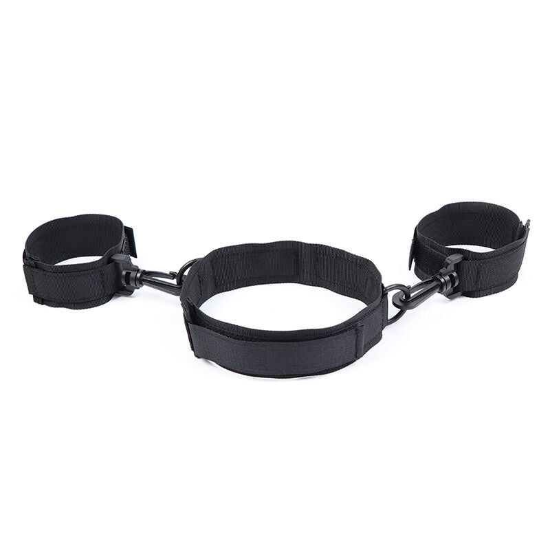 OHMAMA FETISH MENOTTES ET COLLIER EN NYLON