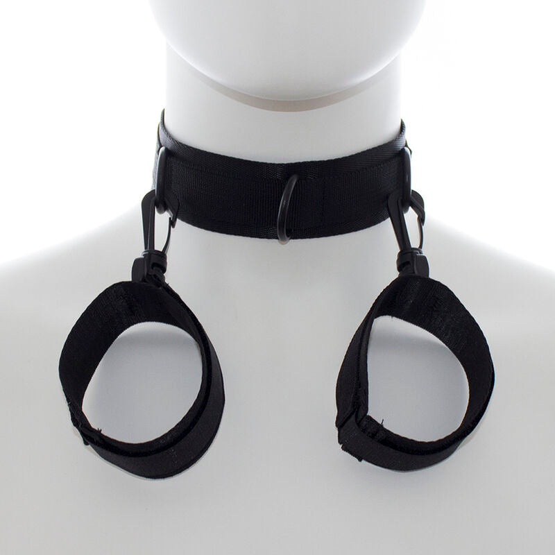 OHMAMA FETISH MENOTTES ET COLLIER EN NYLON