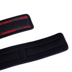 Menottes velcro dentelle rouge doublure moelleuse noire — vue 4