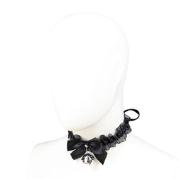 Choker sissy dentelle nœud satin et clochette