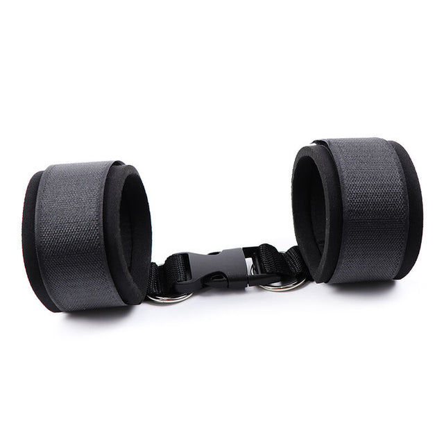 OHMAMA FETISH NEOPRENE ATTACHES POIGNETS ATTACHES ET BOUCLES