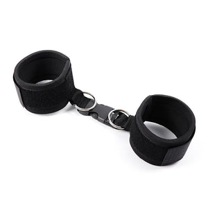 OHMAMA FETISH NEOPRENE ATTACHES POIGNETS ATTACHES ET BOUCLES