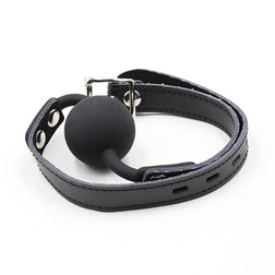 Bâillon boule silicone avec ceinture cuir et cadenas inclus — vue 5