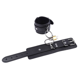 OHMAMA FETISH O RING RETENUES DE POIGNET VERROUILLEES