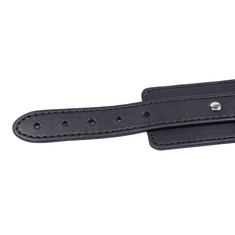 OHMAMA FETISH O RING RETENUES DE POIGNET VERROUILLEES