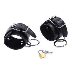 OHMAMA FETISH O RING RETENUES DE POIGNET VERROUILLEES