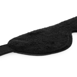 Masque pour les yeux en cuir végétal — gros plan