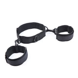 OHMAMA FETISH MENOTTES ET COLLIER EN NYLON