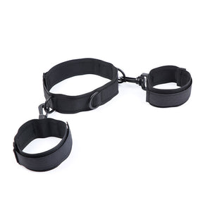 OHMAMA FETISH MENOTTES ET COLLIER EN NYLON