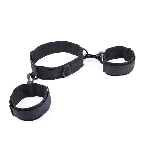 OHMAMA FETISH MENOTTES ET COLLIER EN NYLON