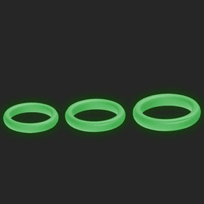 Armony brand cock ring, model Set of 3 graduated silicone cock rings that glow in the dark, in green silicone for pleasure...