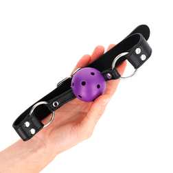 Bâillon balle respirante 4 cm avec sangle cuir et anneaux métal — vue 2