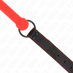 Vue sous un autre angle de l'accessoire Bâillon os Bone Gag en silicone rouge