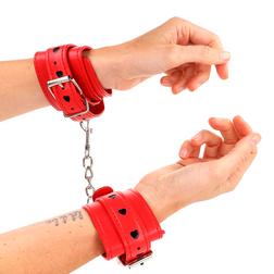 Menottes bondage rouge à cœurs noirs — vue 3