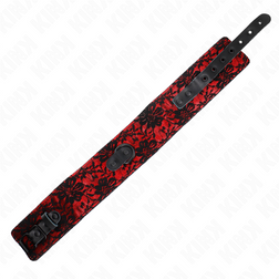 Collier cuir dentelle rouge et laisse chaîne — Kink — détail du matériau
