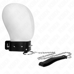 Collier pointes pyramides et clous avec laisse chaîne — Kink