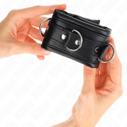 Menottes poignets bondage doublure fourrure noire — vue 4