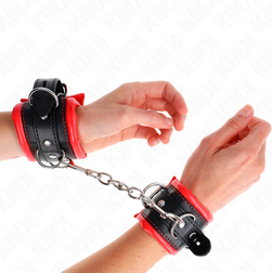 Menottes poignets bondage lourds doublure fourrure rouge