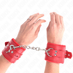 Menottes bondage fourrure rouge — cuirette à trous carrés