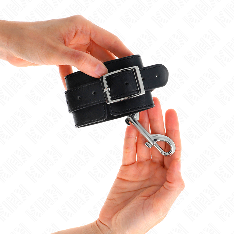 KINK APPAREILS POIGNETS RANGEE DE RIVETS SIMPLE NOIR AJUSTABLE 17 28 CM X 5 CM