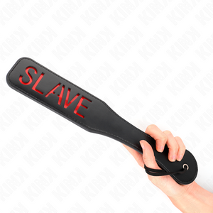Fouet Paddle marquage cut-out SLAVE cuir végan 32 cm en Cuir végan rouge vu de face