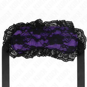 Bandeau dentelle modèle 2 vu de face, avec ses motifs floraux, ses volants et ses liens noirs