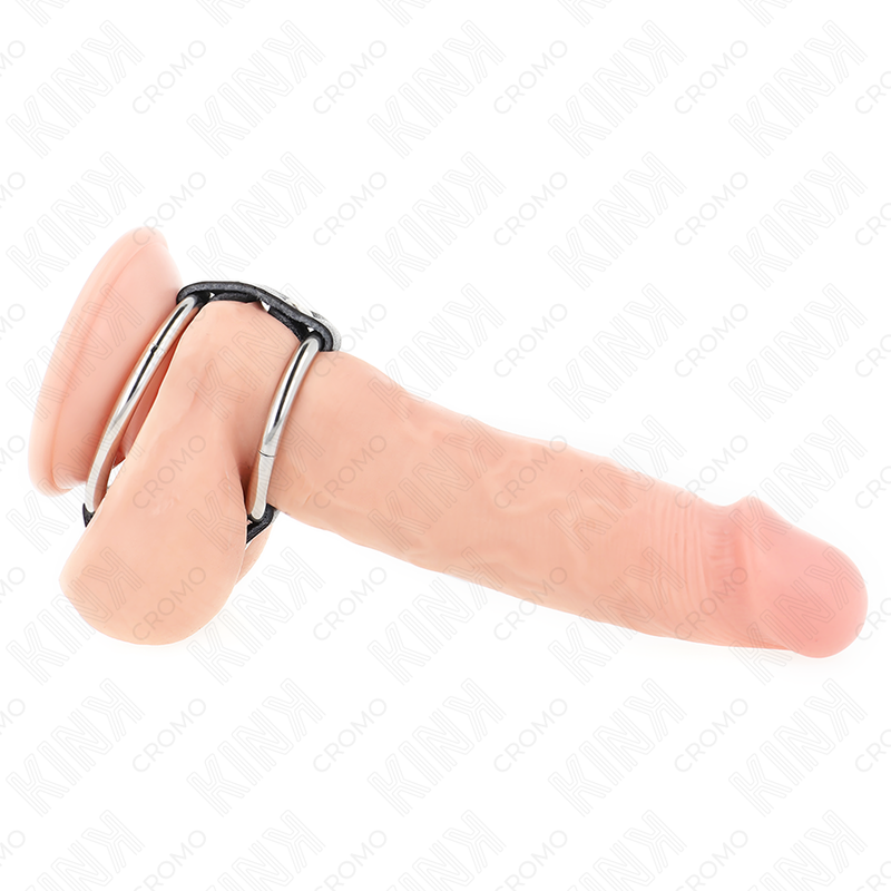 Double cockring métal relié cuir — gros plan