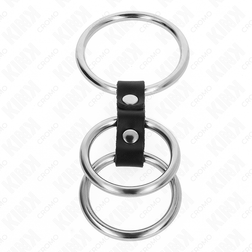 Triple cockring métal 3,7 à 5 cm sur lanière cuir — gros plan