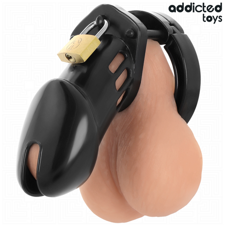 Cage de chasteté 5 anneaux noire 9,5 cm — gros plan