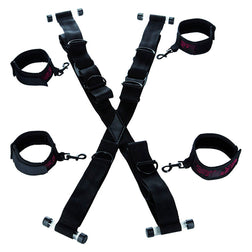 Croix de bondage pour porte, 4 menottes incluses — Scandal