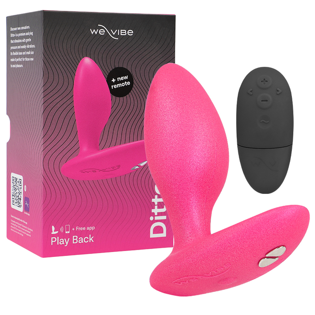 Plug anal vibrant Ditto+ rose avec sa télécommande noire et sa boîte We-Vibe.