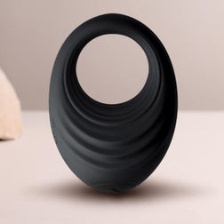 ROCKS OFF ANNEAU PENIS VIBRANT SPIRE BLACK