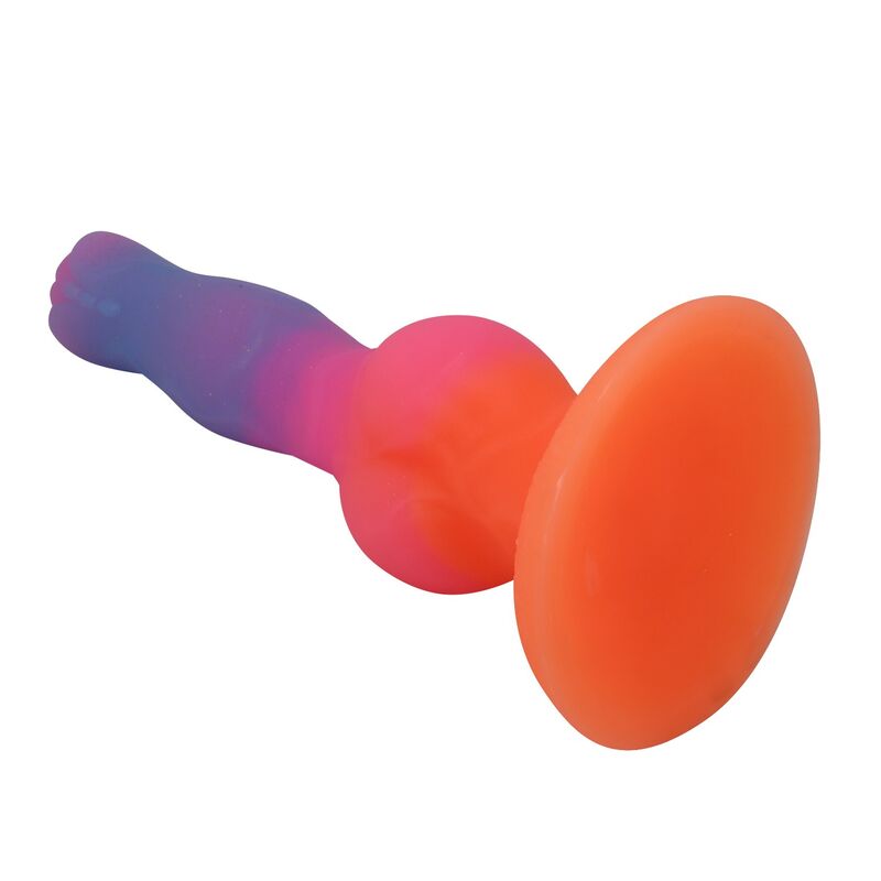 Saugnapfbasis und große Wölbung des Fantasy-Dildos Hercules