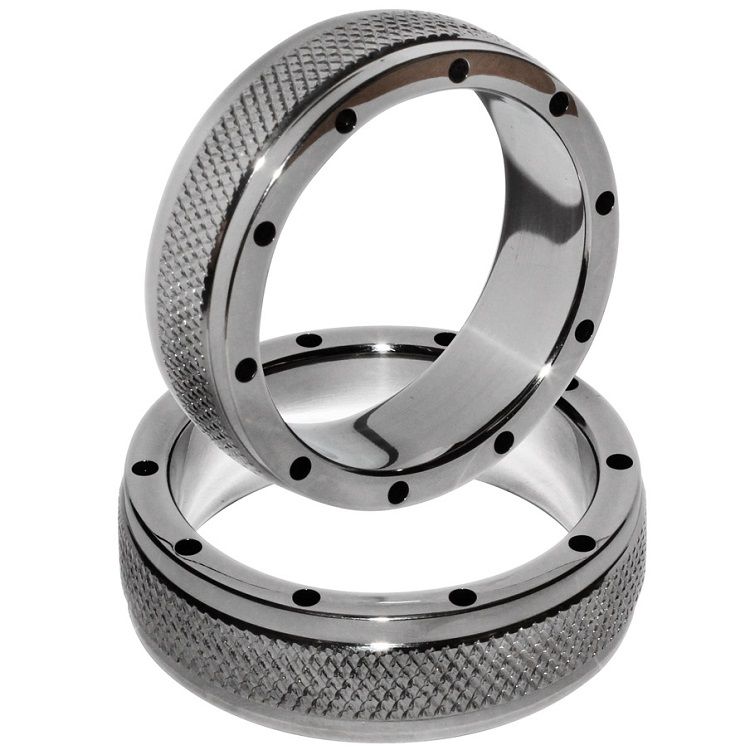 Cockring pénis+testicules acier cranté 50 mm — emballage