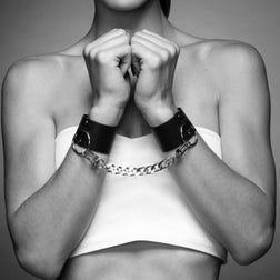 BIJOUX INDISCRETS MAZE MANCHETTES LARGES NOIR