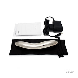 Vibrateur LELO Inez avec chargeur et pochette en satin