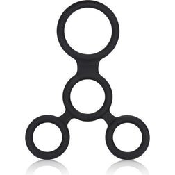Cockring de la marque Calexotics modèle Spreader en Silicone noir pour le plaisir intime.