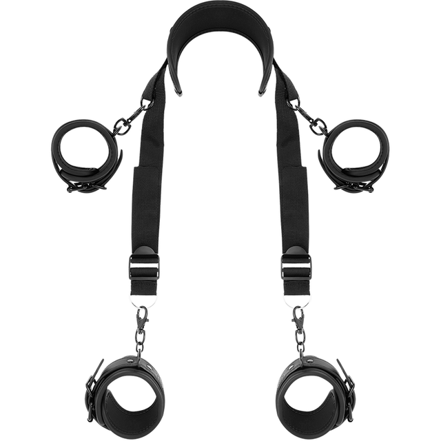 FETISH SUBMISSIVE POSITION MAITRE AVEC 4 MENOTTES DOUBLEES DE NOPRENE